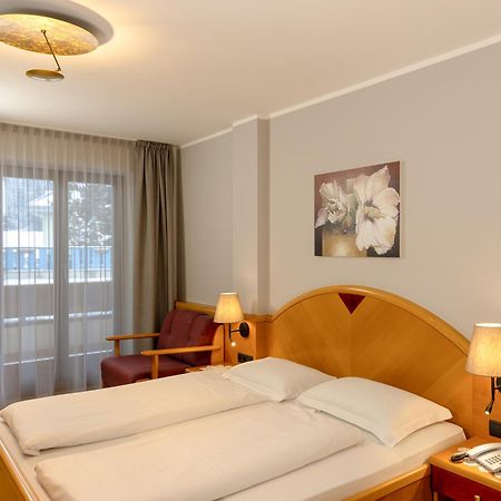 Hotel Goldene Rose Monguelfo-Tesido / Welsberg-Taisten Eksteriør billede