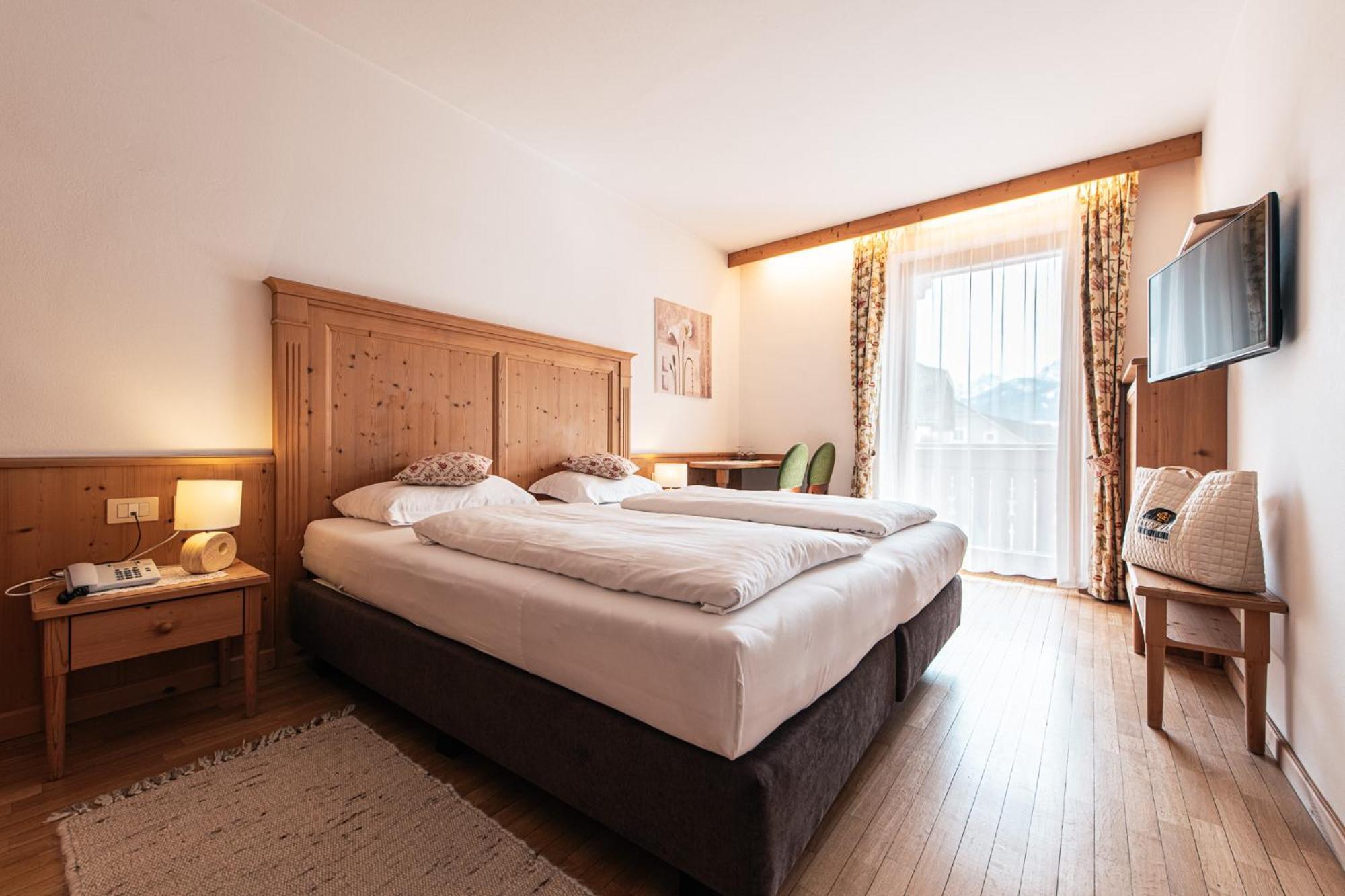 Hotel Goldene Rose Monguelfo-Tesido / Welsberg-Taisten Eksteriør billede