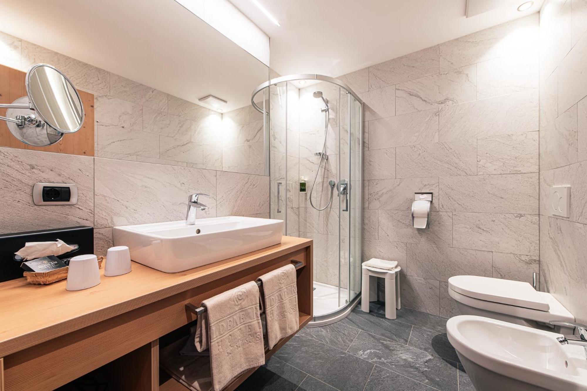 Hotel Goldene Rose Monguelfo-Tesido / Welsberg-Taisten Eksteriør billede