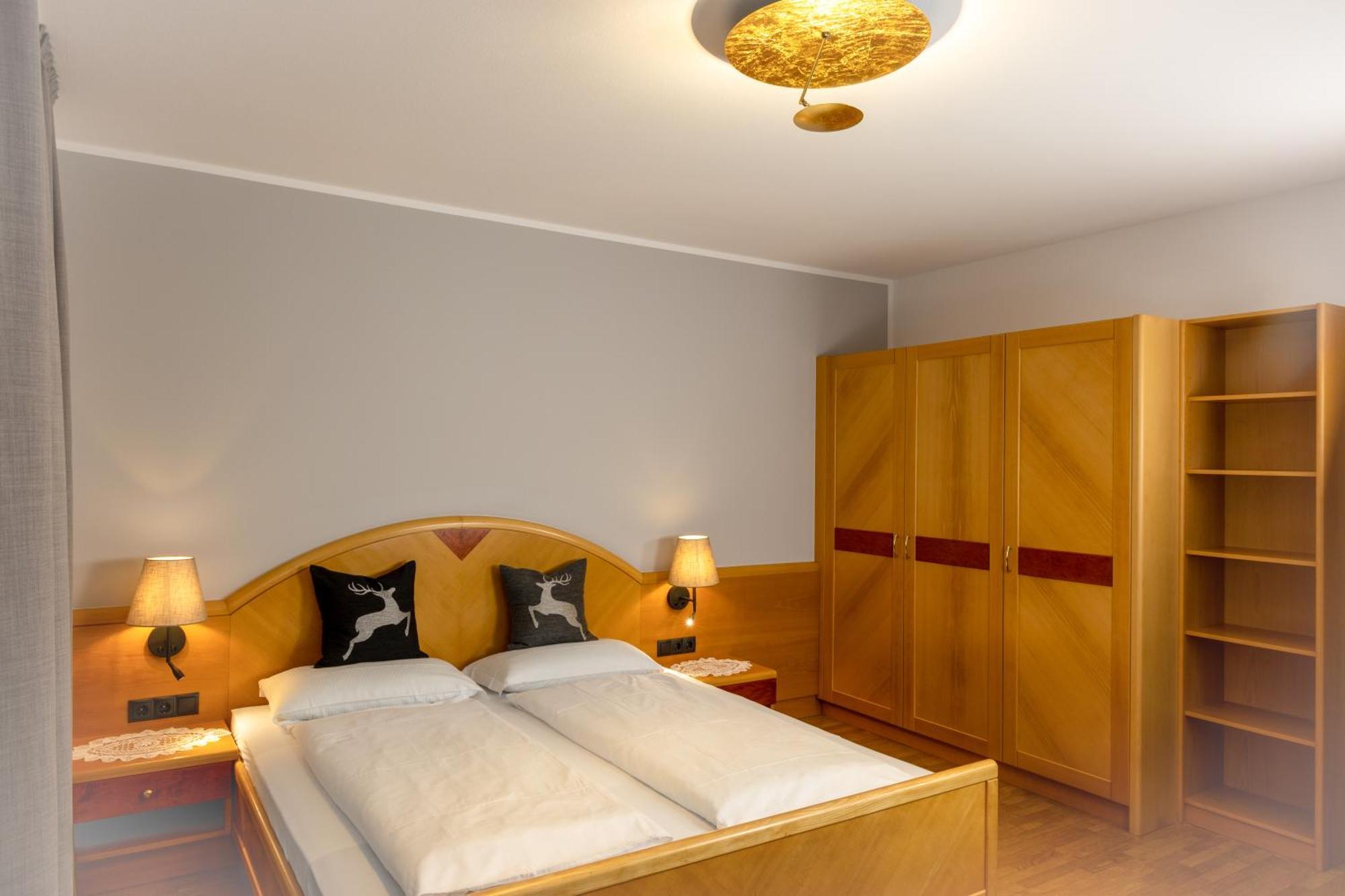 Hotel Goldene Rose Monguelfo-Tesido / Welsberg-Taisten Eksteriør billede