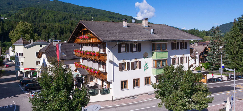 Hotel Goldene Rose Monguelfo-Tesido / Welsberg-Taisten Eksteriør billede